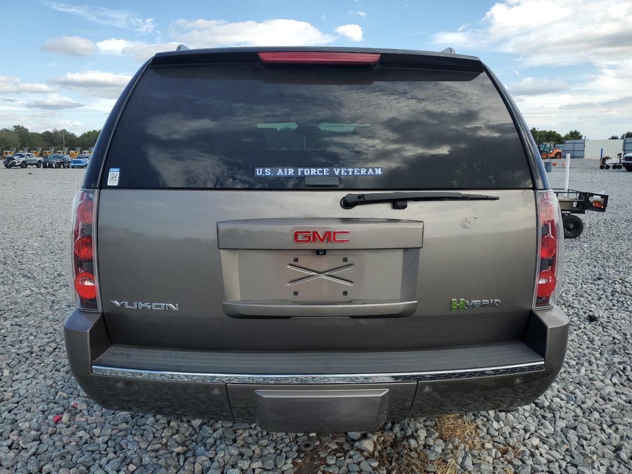 2012 GMC Yukon Denali Hybrid - Фото 6