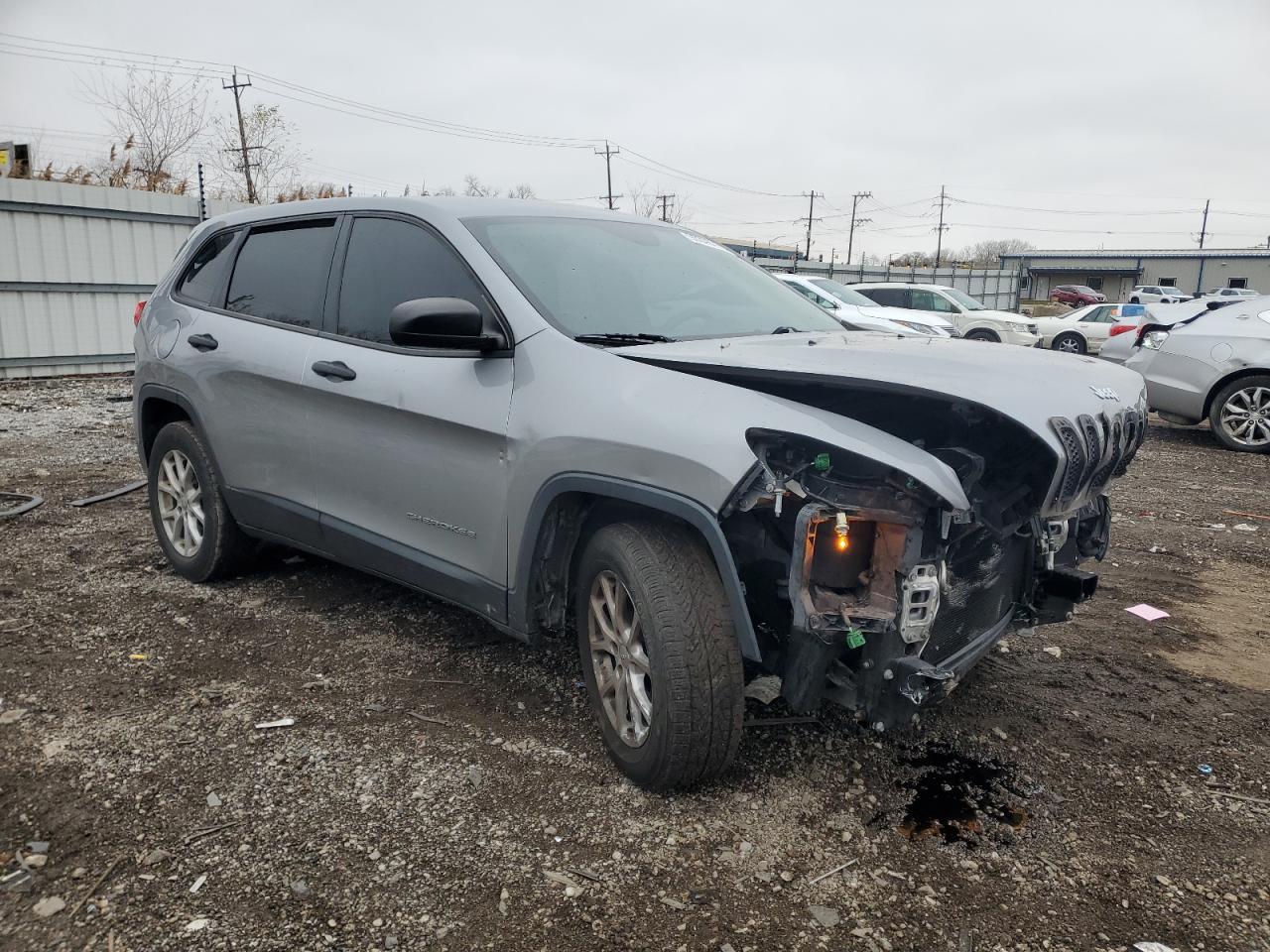 2015 Jeep Cherokee - Фото 4