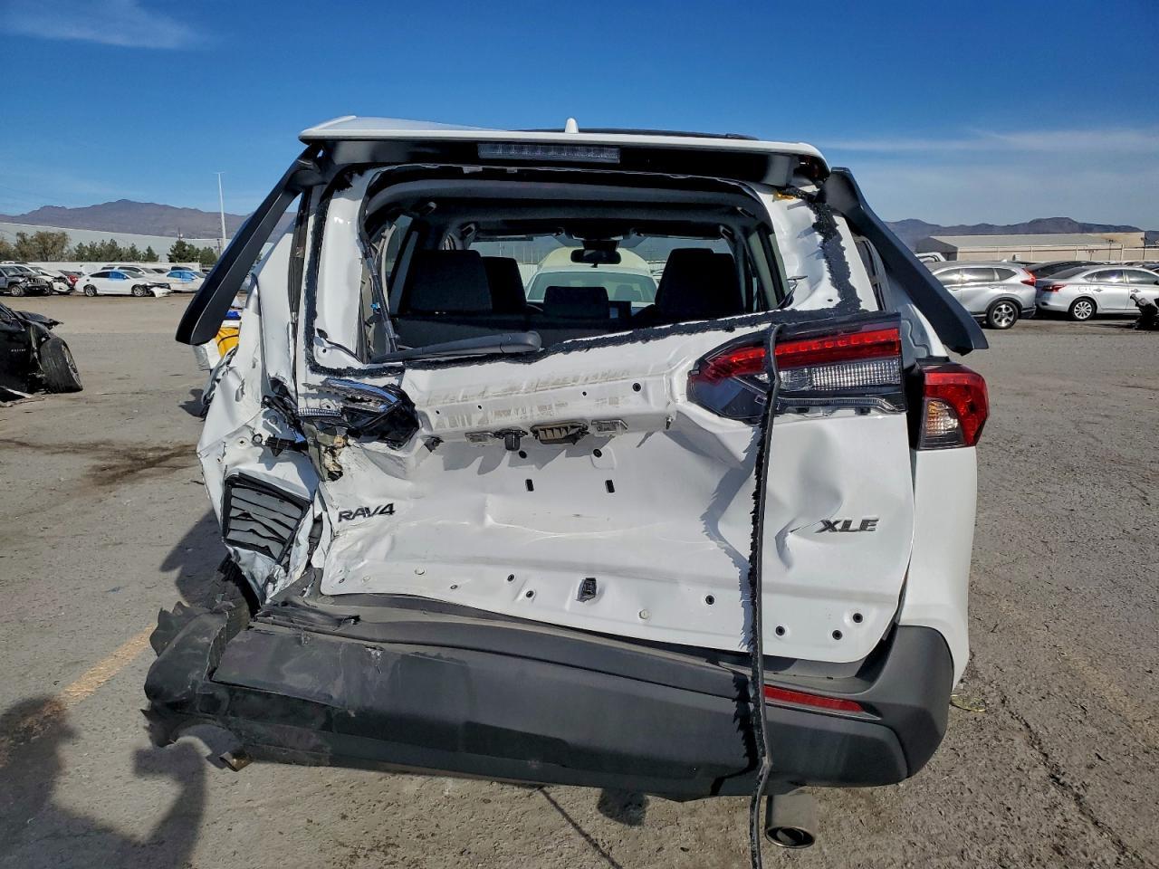 2022 Toyota Rav4 Xle - Image 6