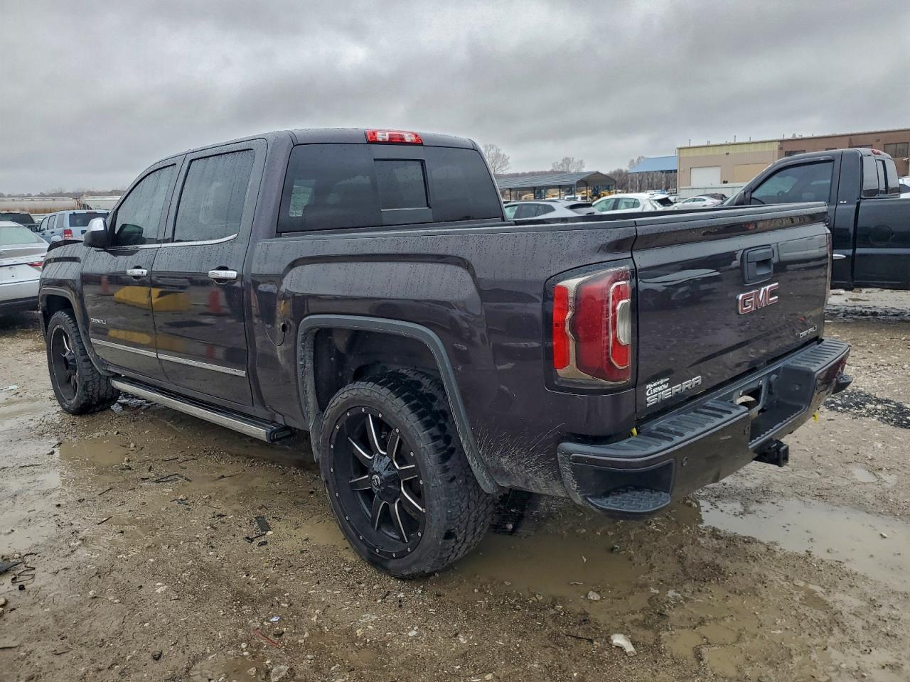 2016 GMC Sierra K1500 Denali - Image 2