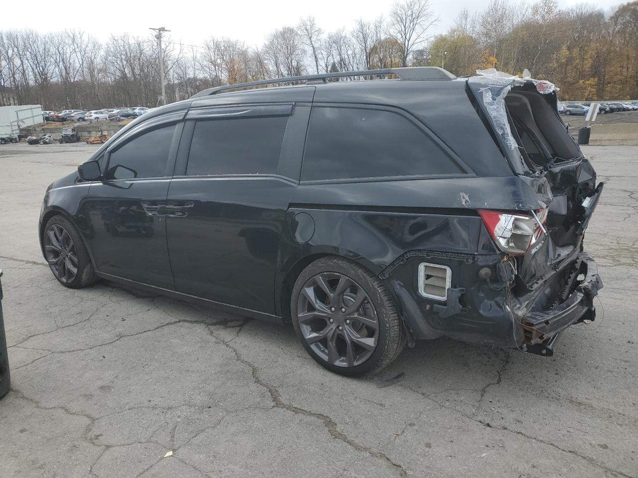 2013 Honda Odyssey Exl - Image 2