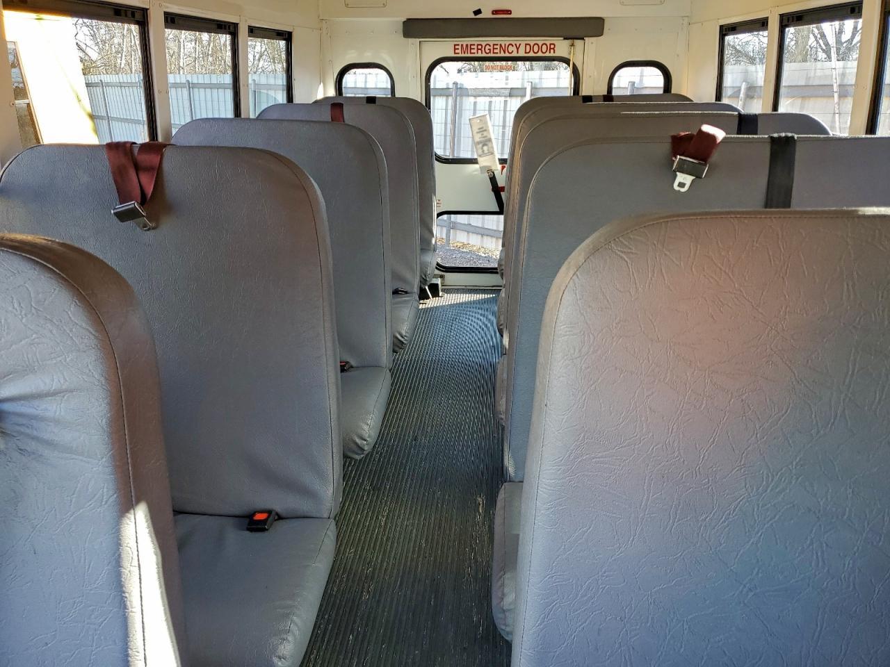 2016 Chevrolet Express School Bus - Image 6