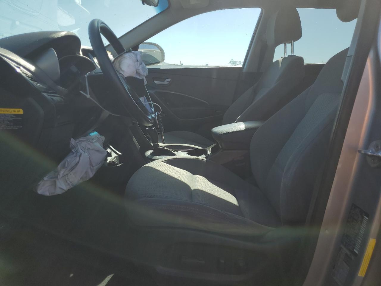 2015 Hyundai Santa Fe Gls - Image 7