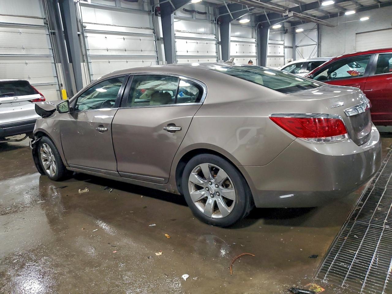 2011 Buick Lacrosse Cxl - Image 2