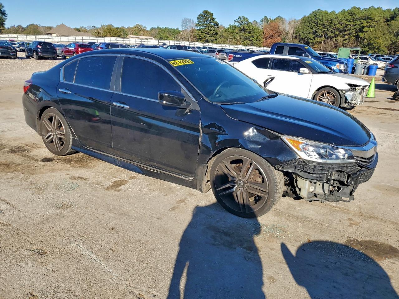2017 Honda Accord Sport - Image 4