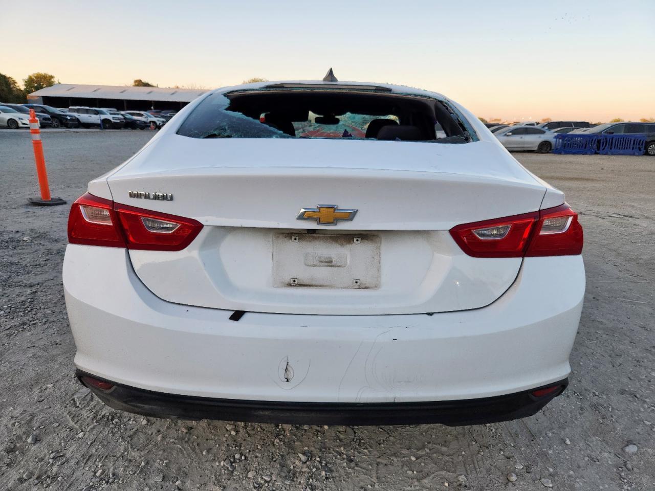 2018 Chevrolet Malibu Ls - Фото 6