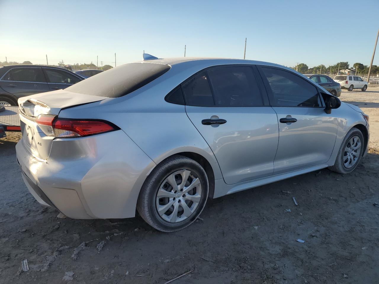 2020 Toyota Corolla Le - Image 3