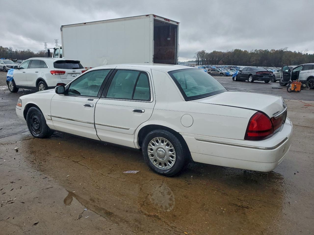 2003 Mercury Grand Marquis Gs - Фото 2