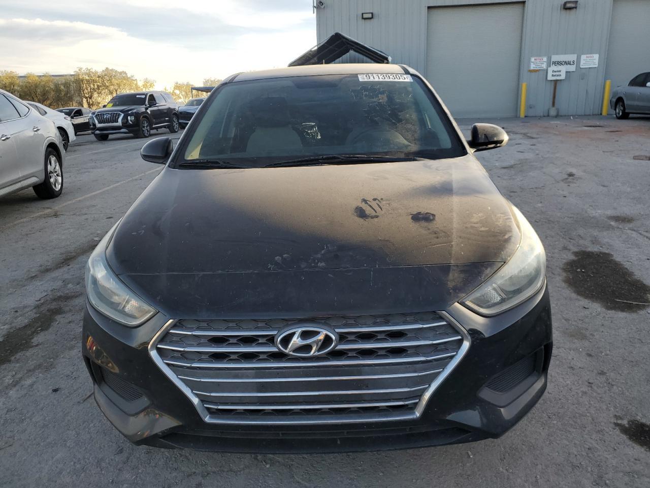 2019 Hyundai Accent Se - Фото 5