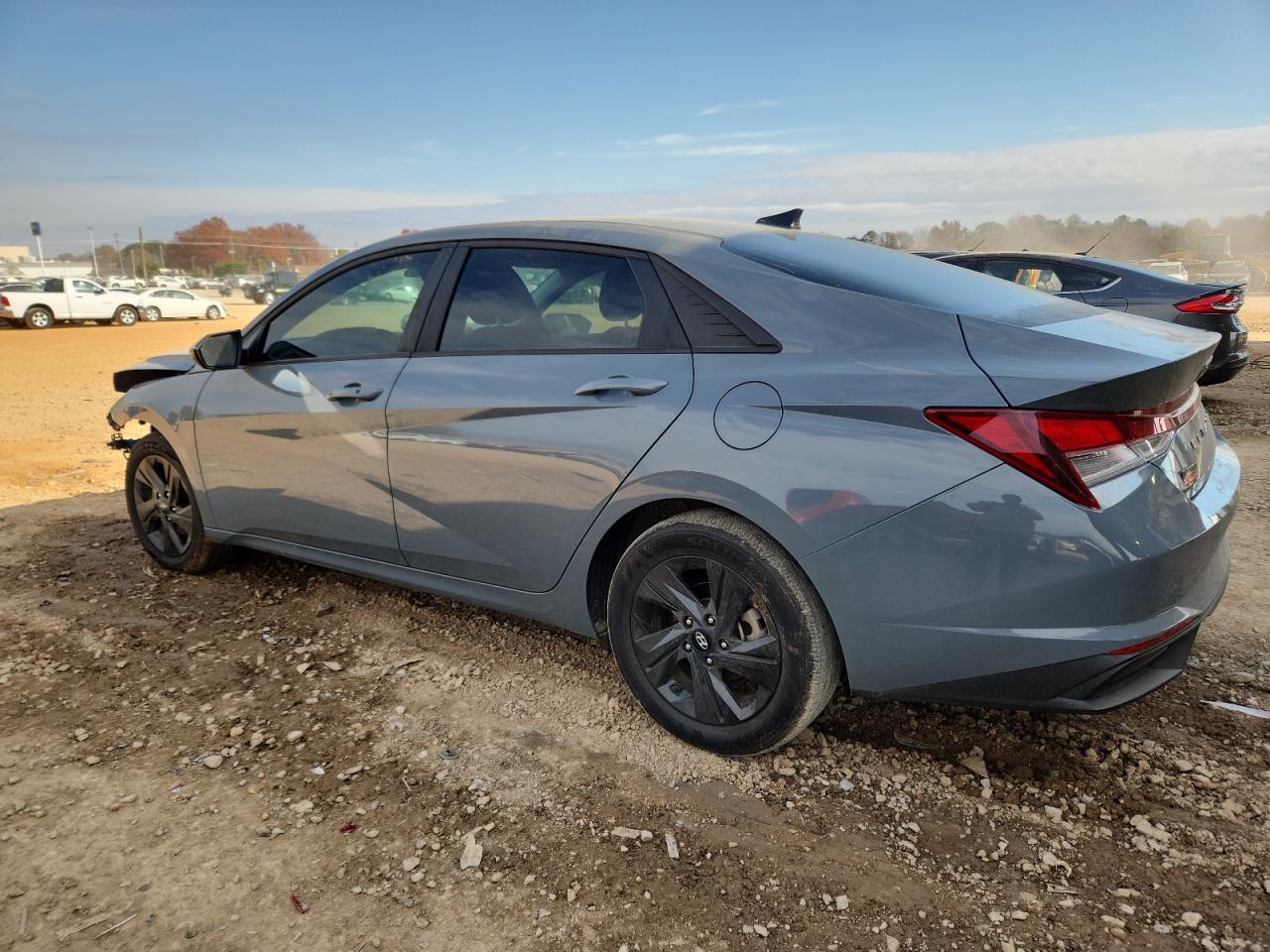 2022 Hyundai Elantra Sel - Фото 2