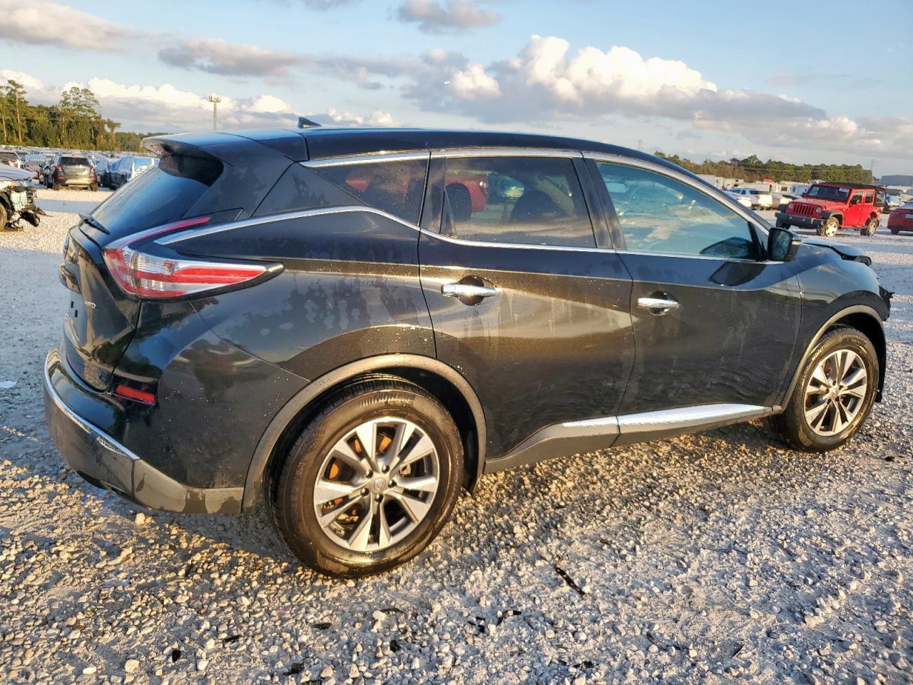 2016 Nissan Murano S - Image 3