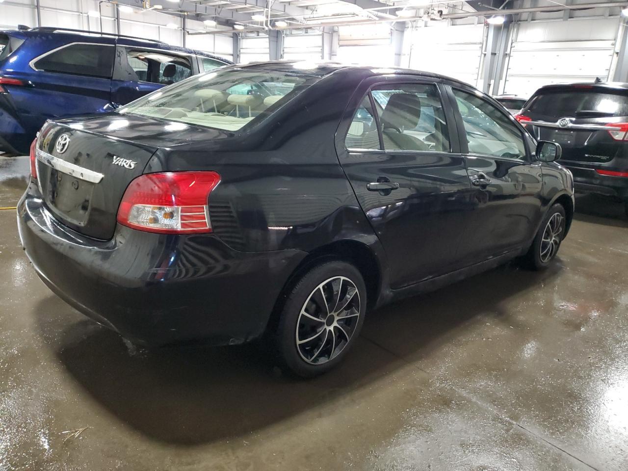 2008 Toyota Yaris Base - Фото 3