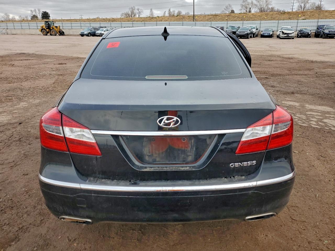 2013 Hyundai Genesis 3.8L - Фото 6