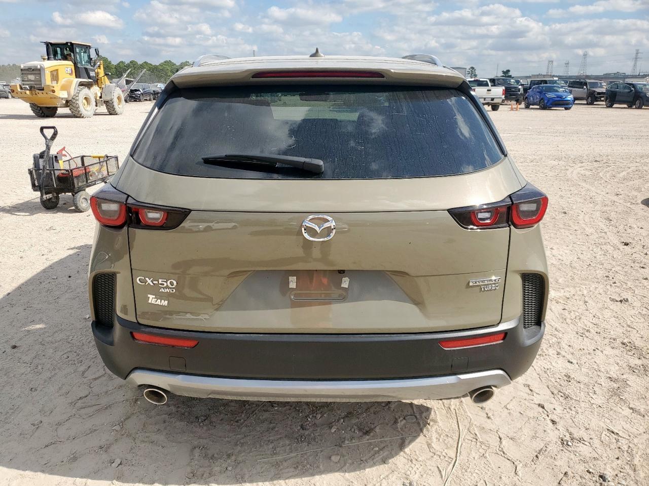 2025 Mazda Cx-50 Premium - Фото 6