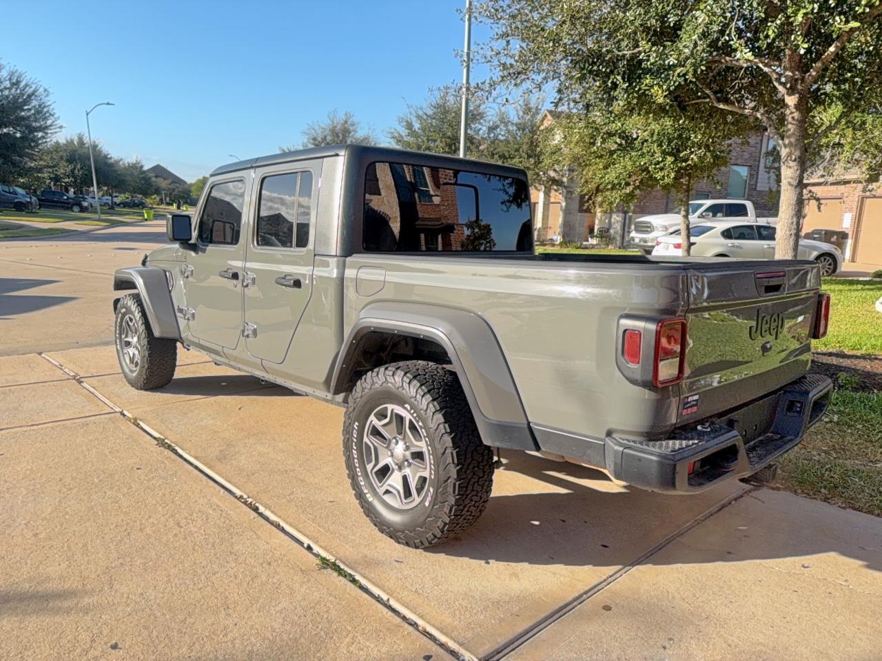 2022 Jeep Gladiator Sport - Фото 3