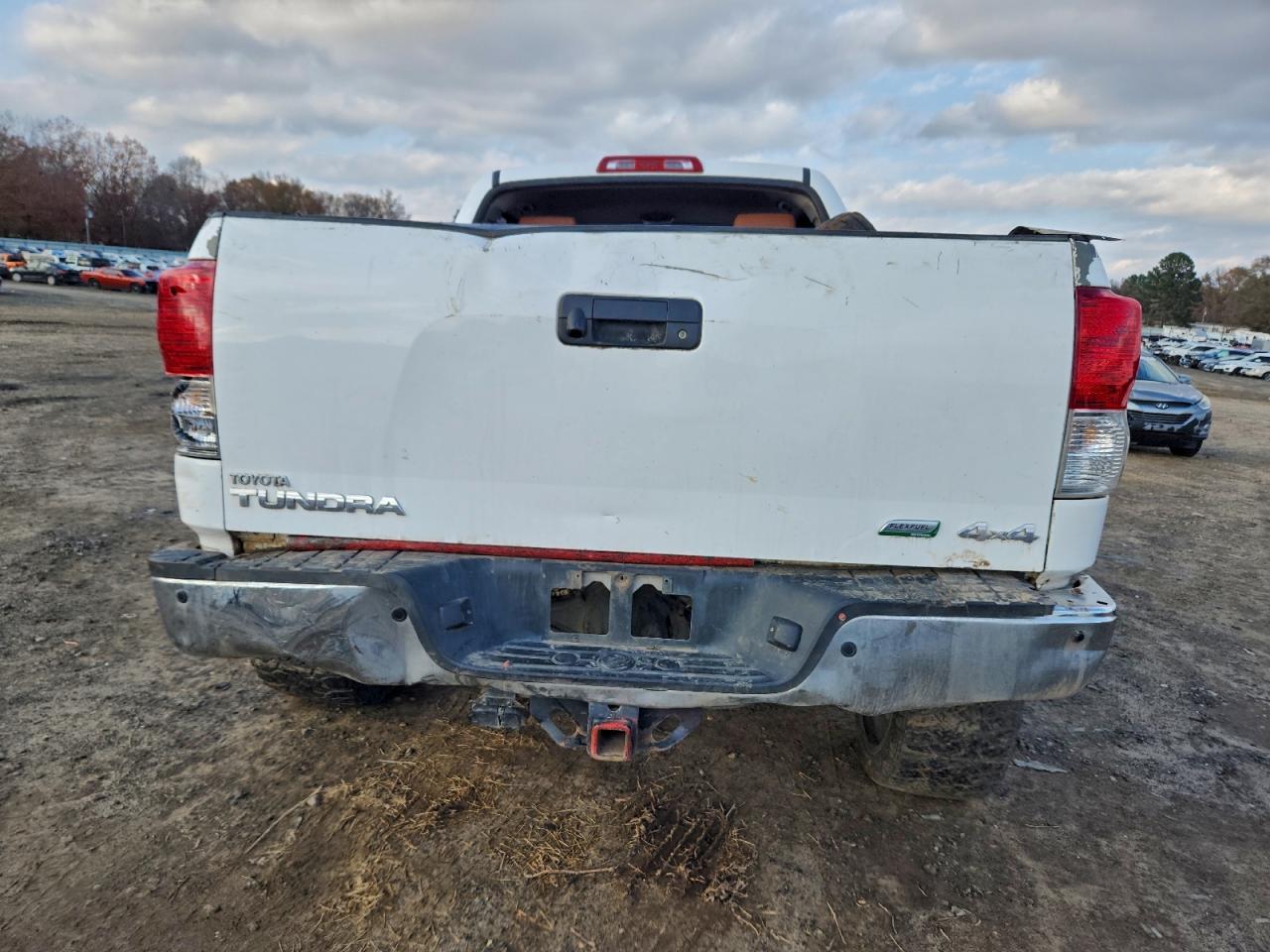 2012 Toyota Tundra Crewmax Limited - Image 6