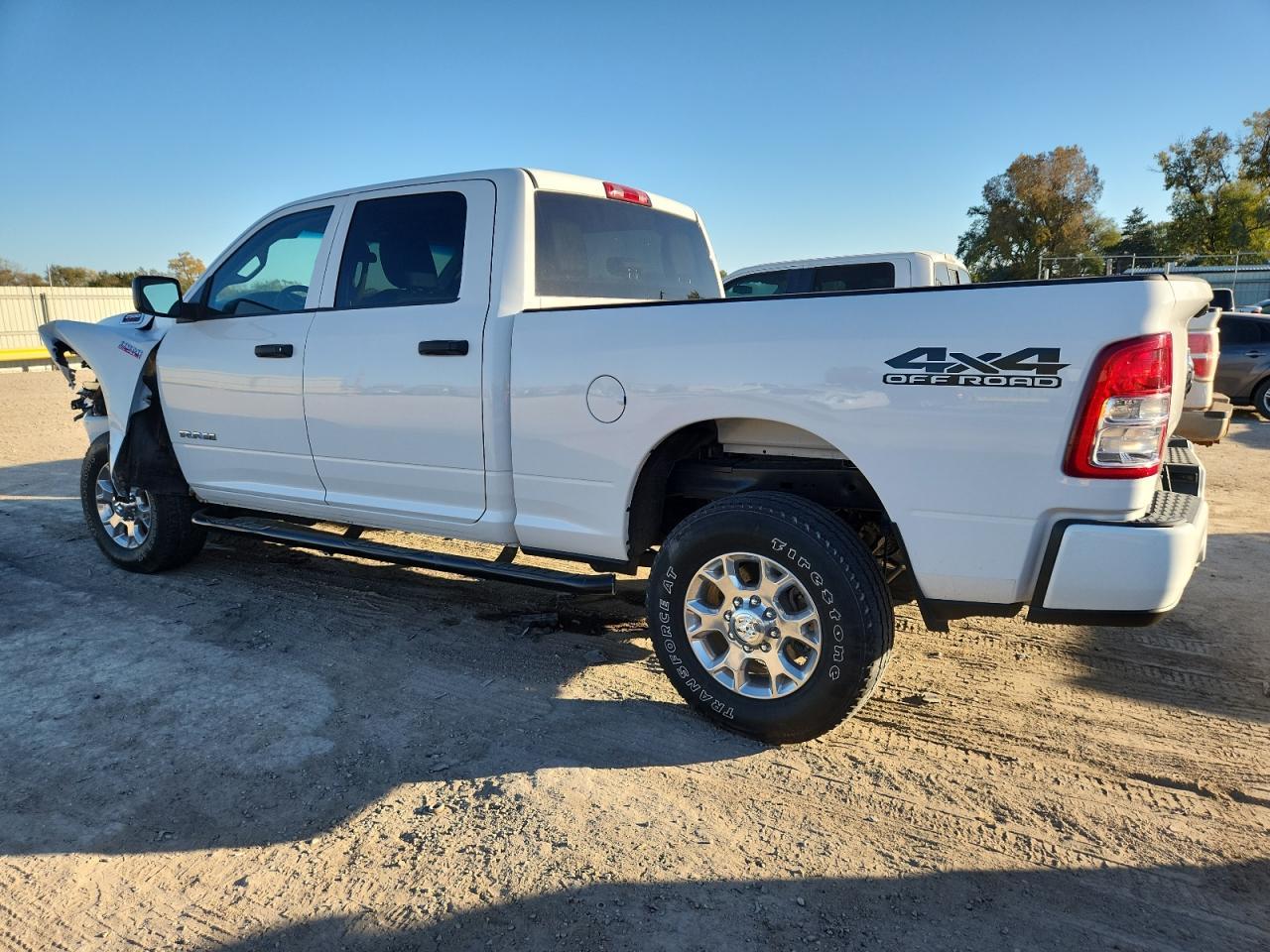 2019 Ram 2500 Tradesman - Фото 2