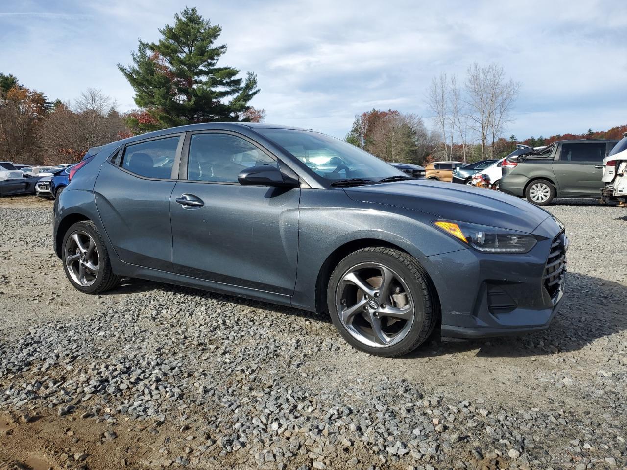 2019 Hyundai Veloster Base - Фото 4