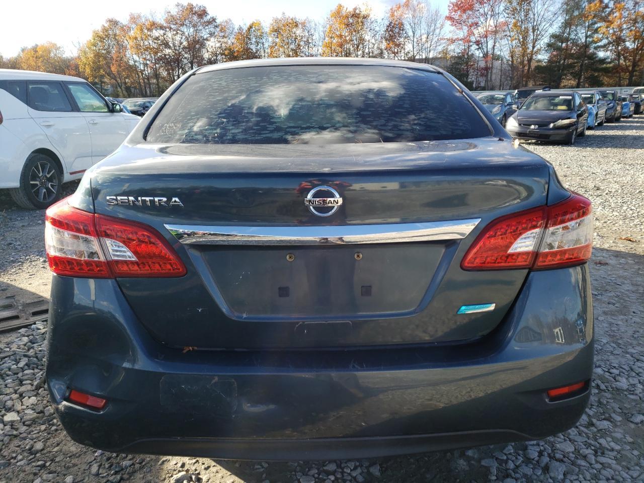 2014 Nissan Sentra S - Image 6