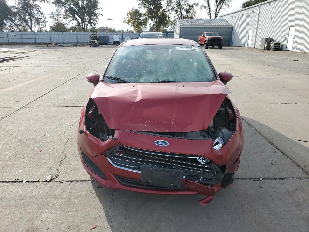 2015 Ford Fiesta Se - Фото 5