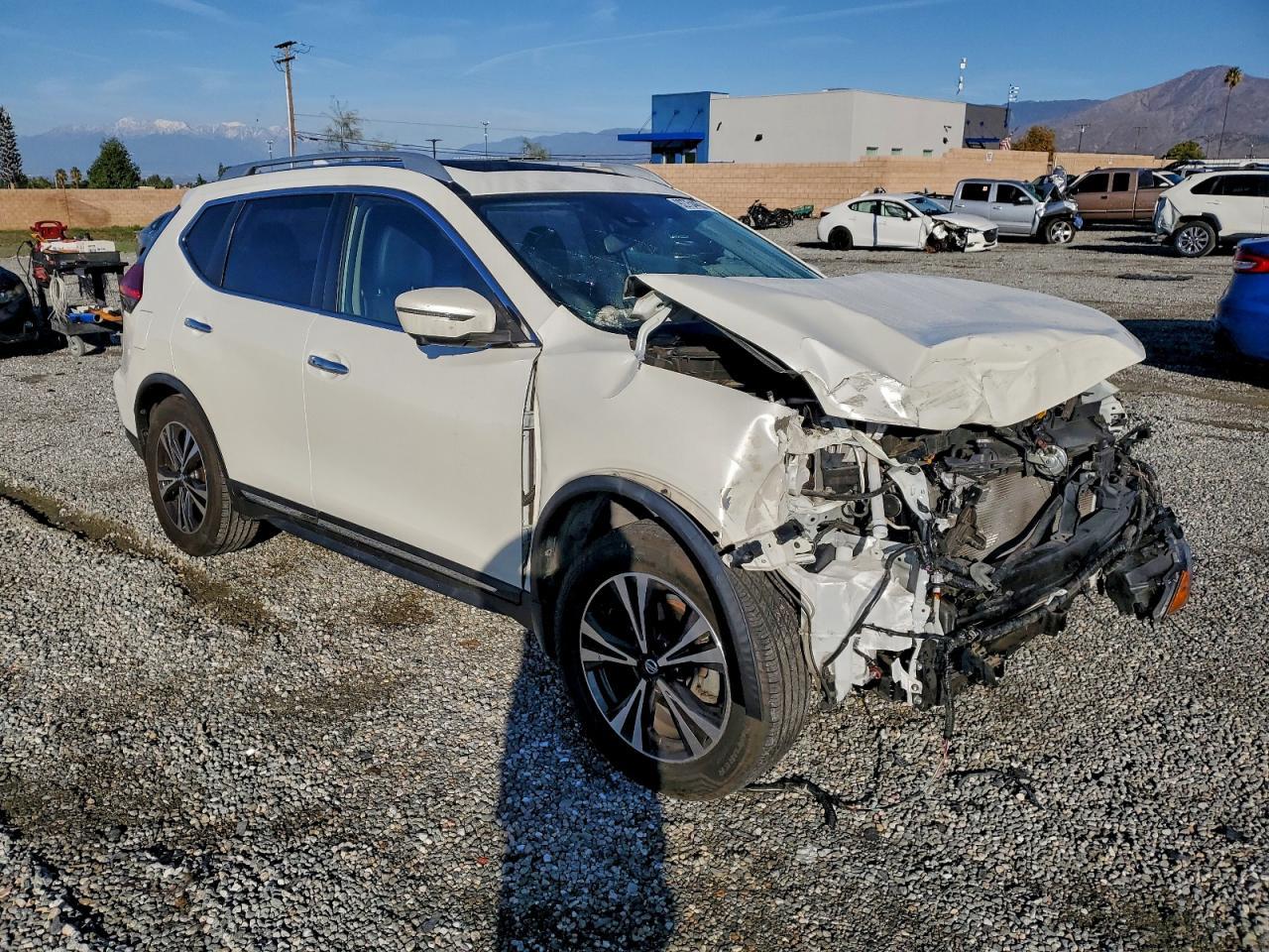 2017 Nissan Rogue S - Image 4