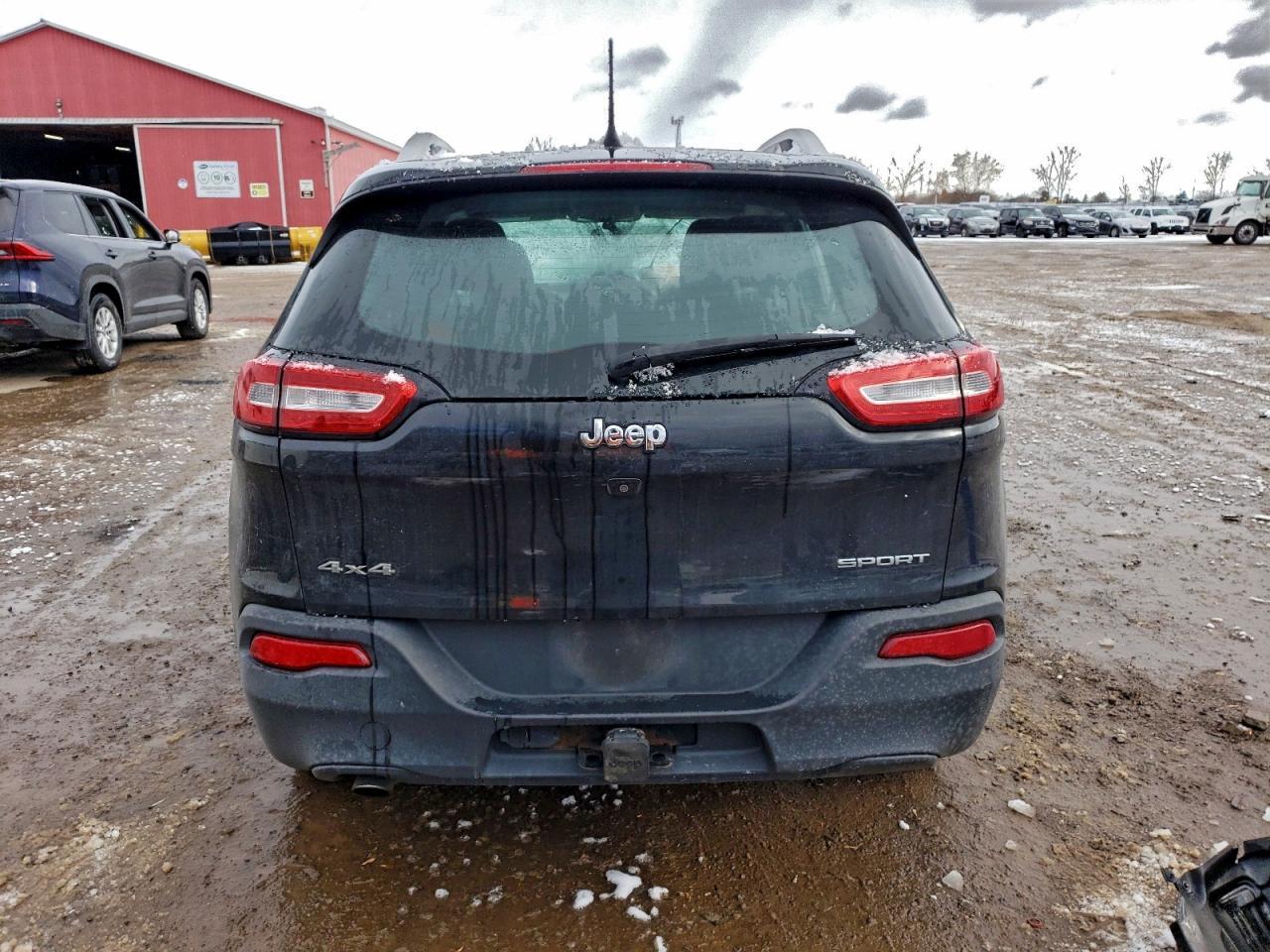 2016 Jeep Cherokee Sport - Фото 6