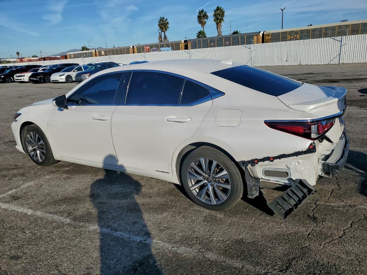 2021 Lexus Es 300H Base - Image 2
