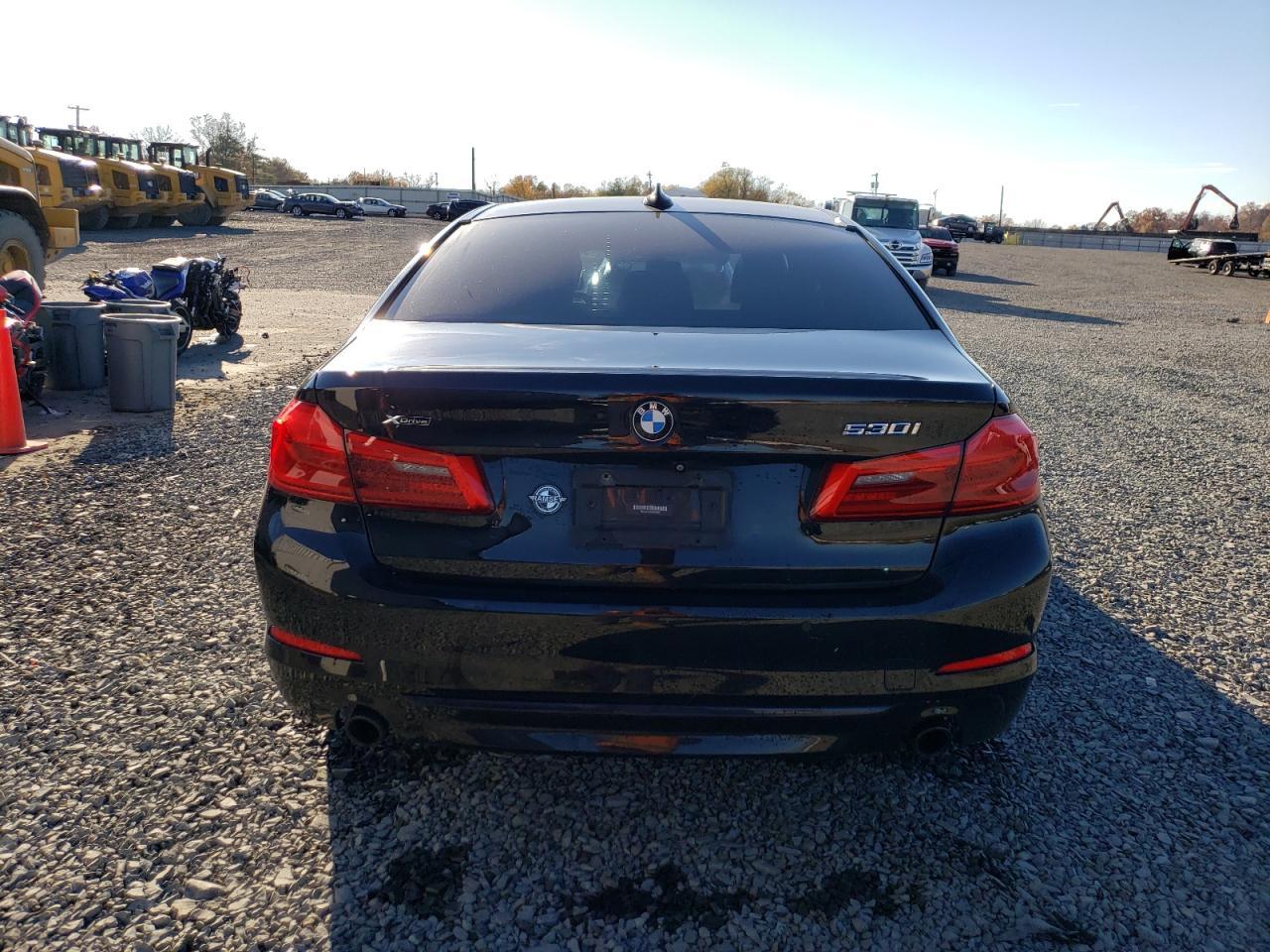 2018 BMW 530 Xi - Фото 6