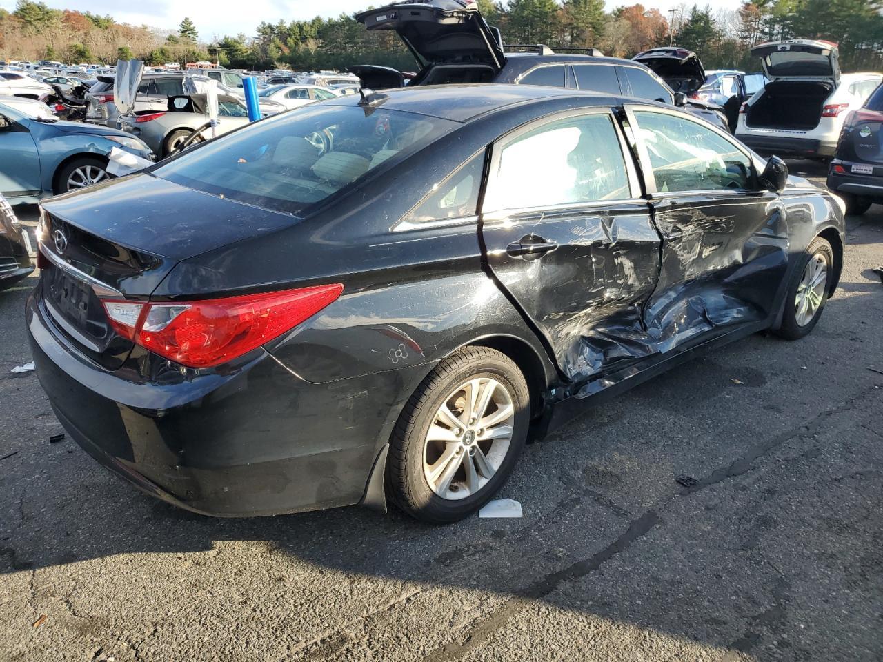 2013 Hyundai Sonata Gls - Image 3