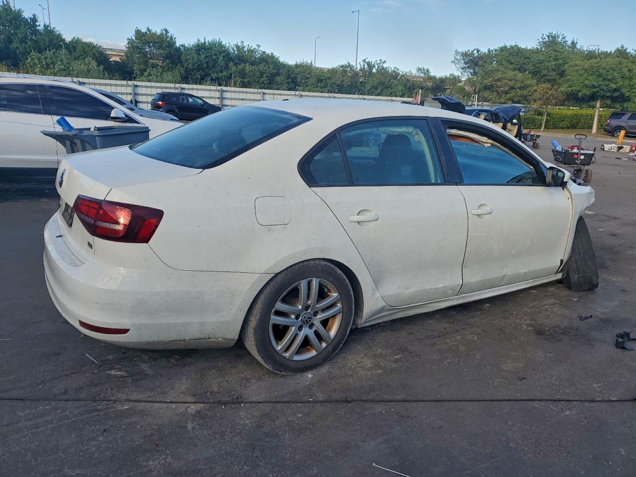 2018 Volkswagen Jetta S - Image 3