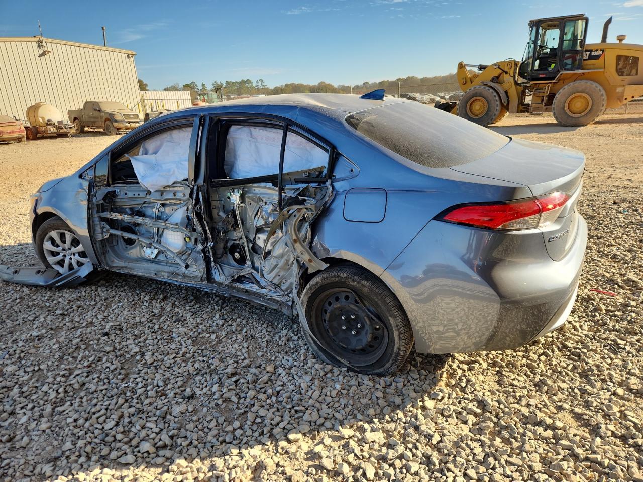 2021 Toyota Corolla Le - Image 2