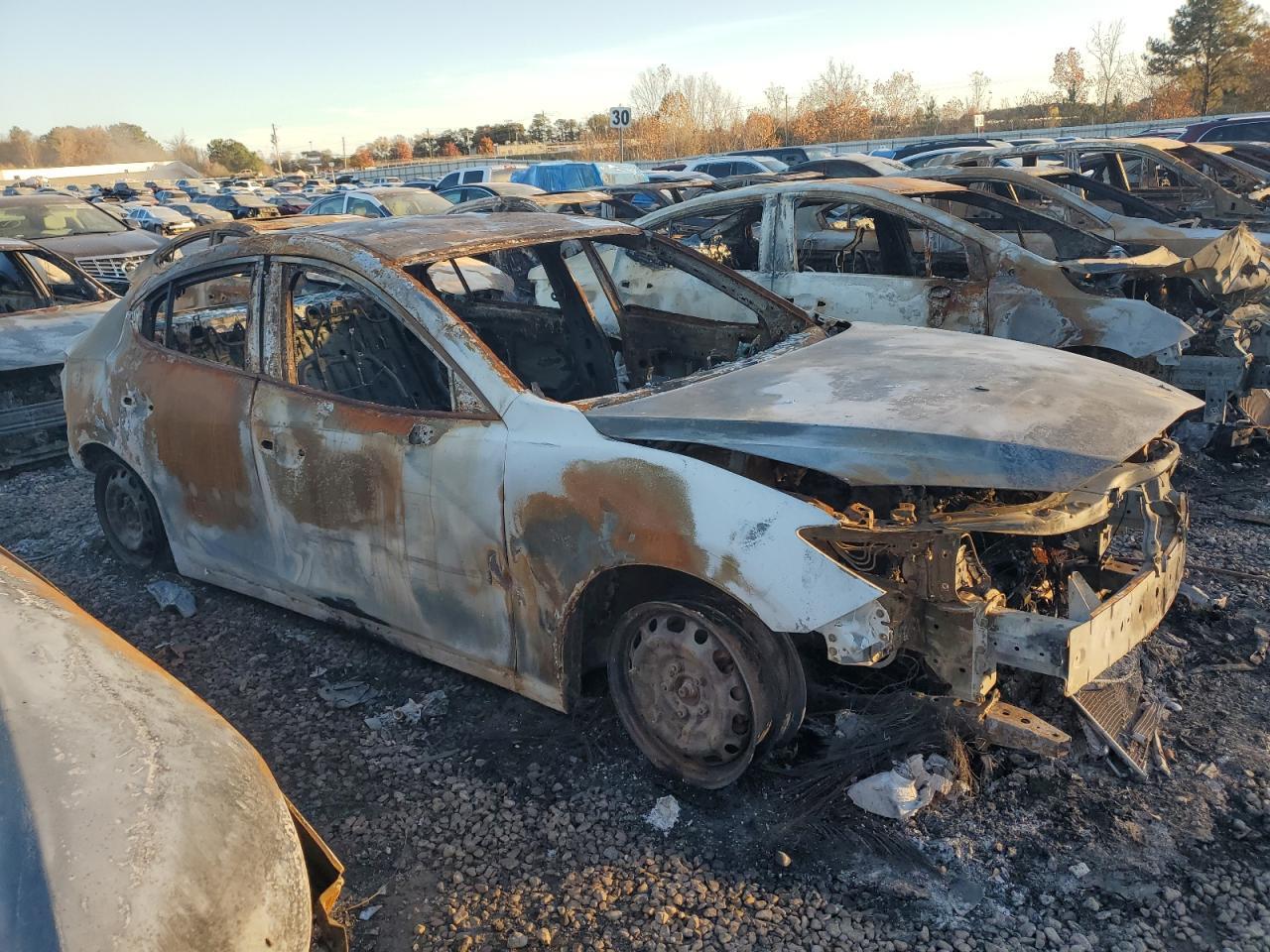 2015 Mazda 3 Sv - Image 4