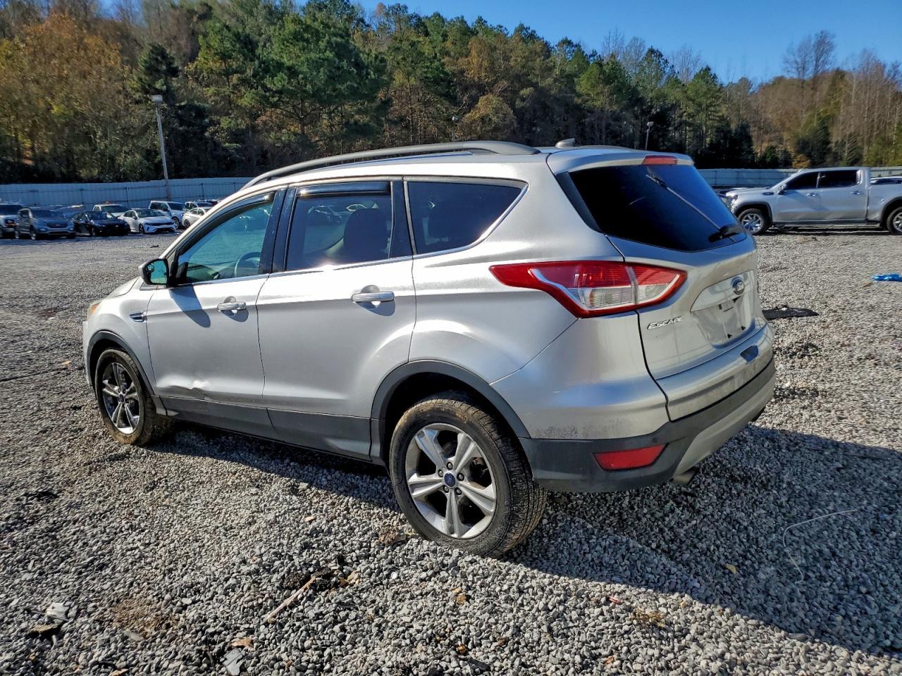 2016 Ford Escape Se - Image 2