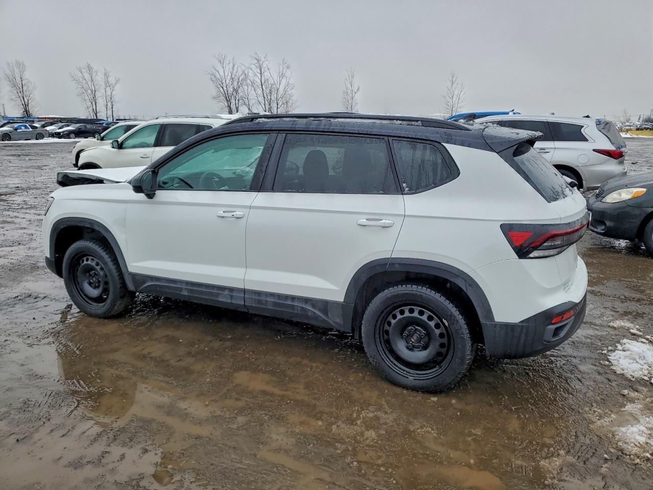 2025 Volkswagen Taos Se Black - Image 2