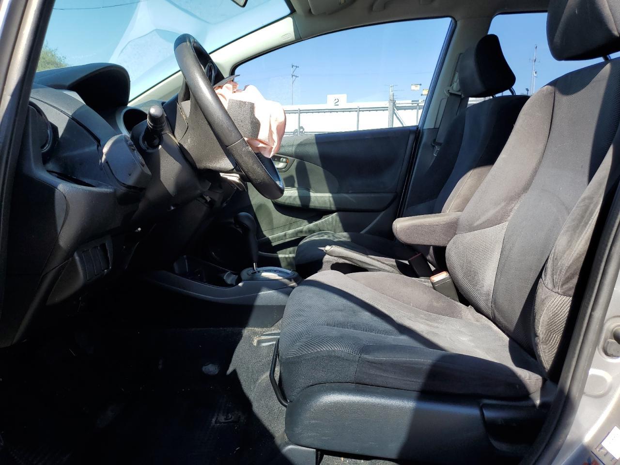 2010 Honda Fit Sport - Фото 7