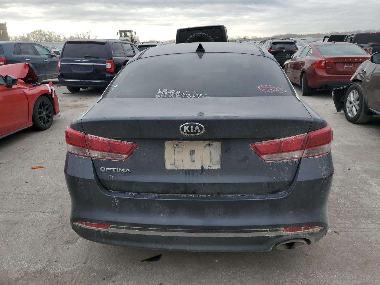 2017 Kia Optima Lx - Фото 6