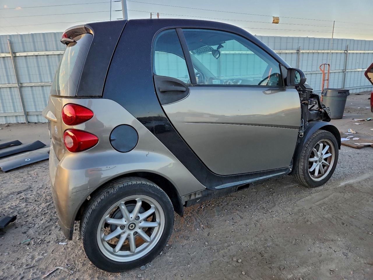 2009 Smart Fortwo Pure - Фото 3