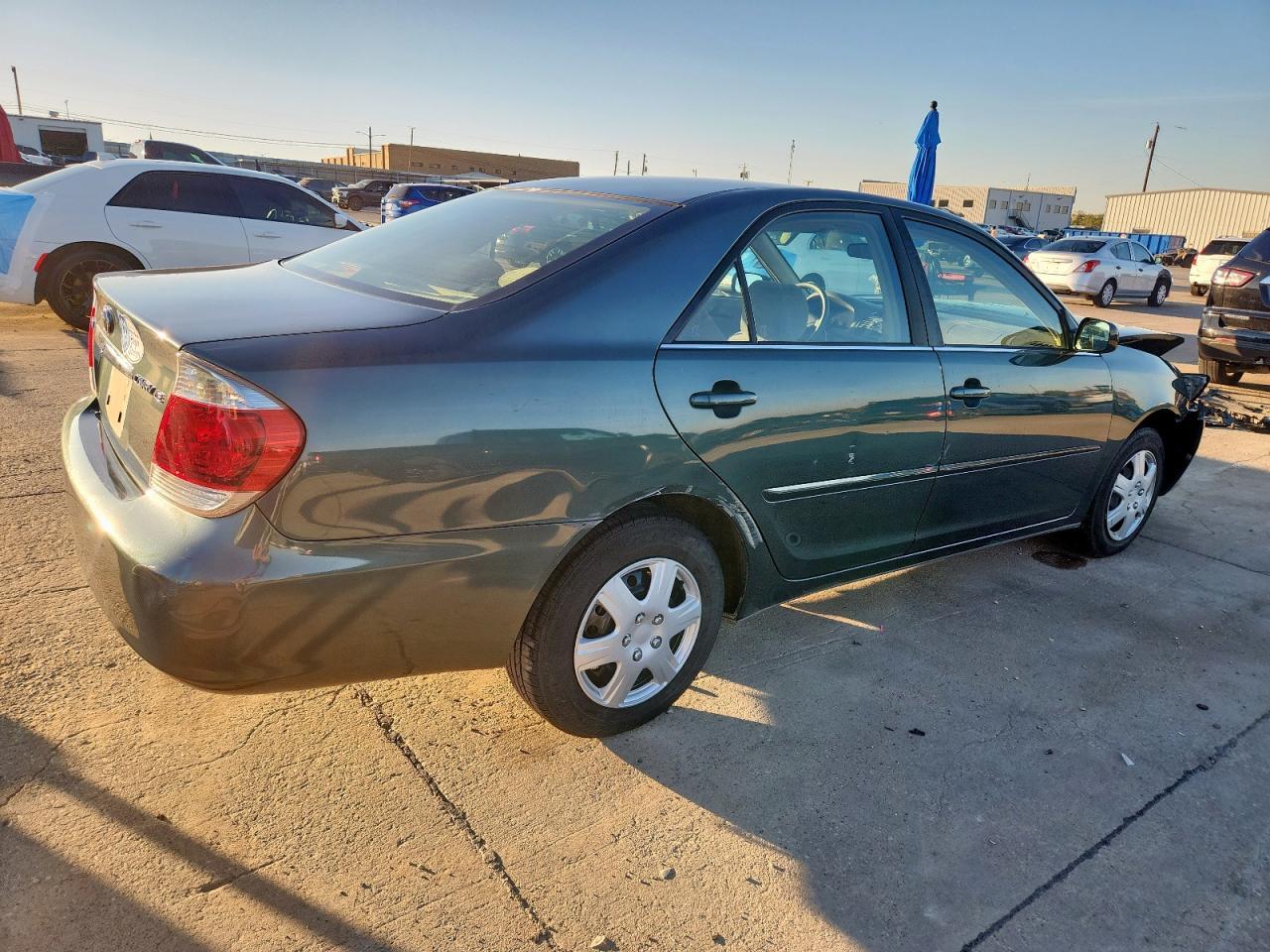 2006 Toyota Camry Le - Image 3
