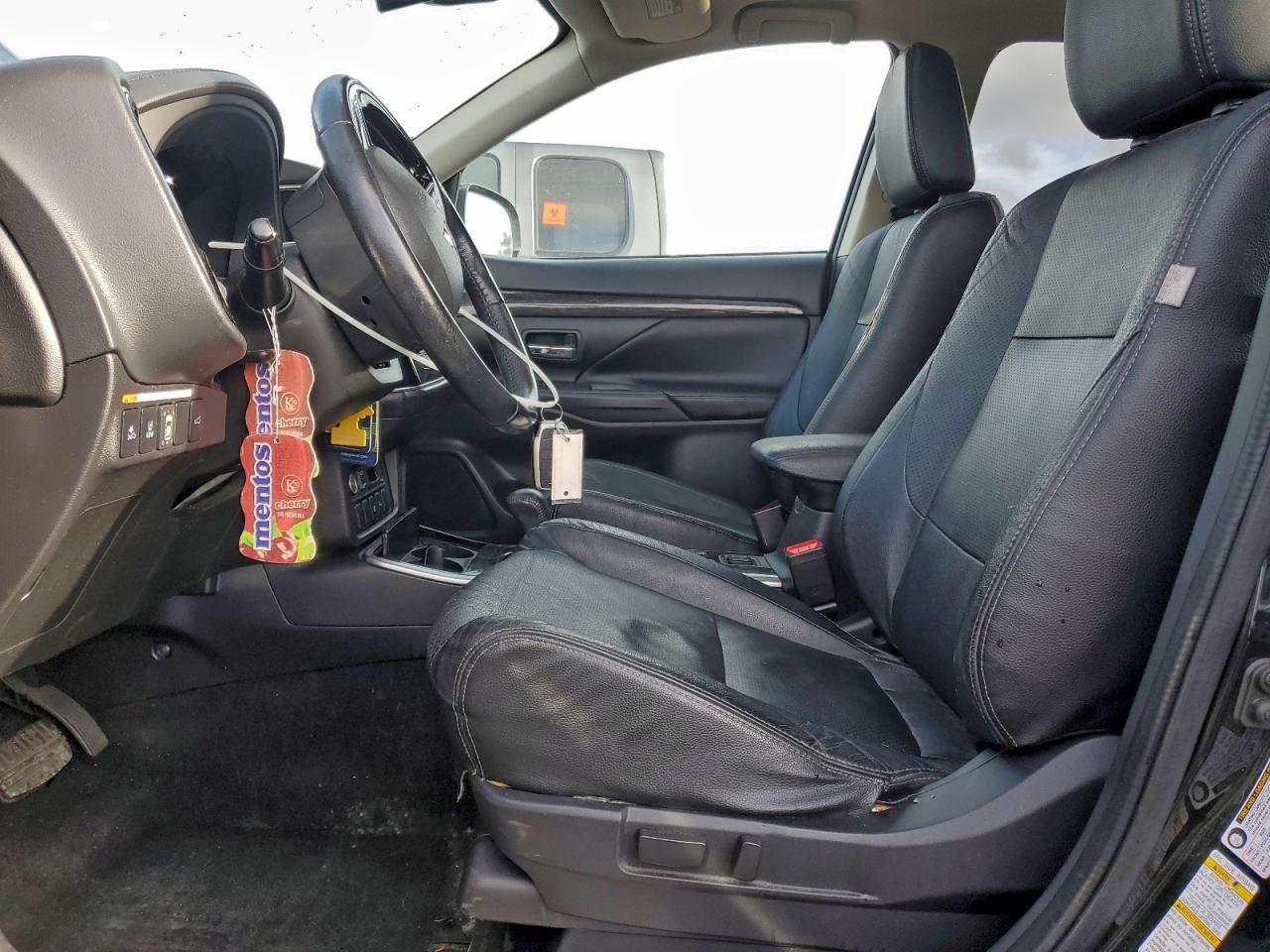 2017 Mitsubishi Outlander Se - Фото 7