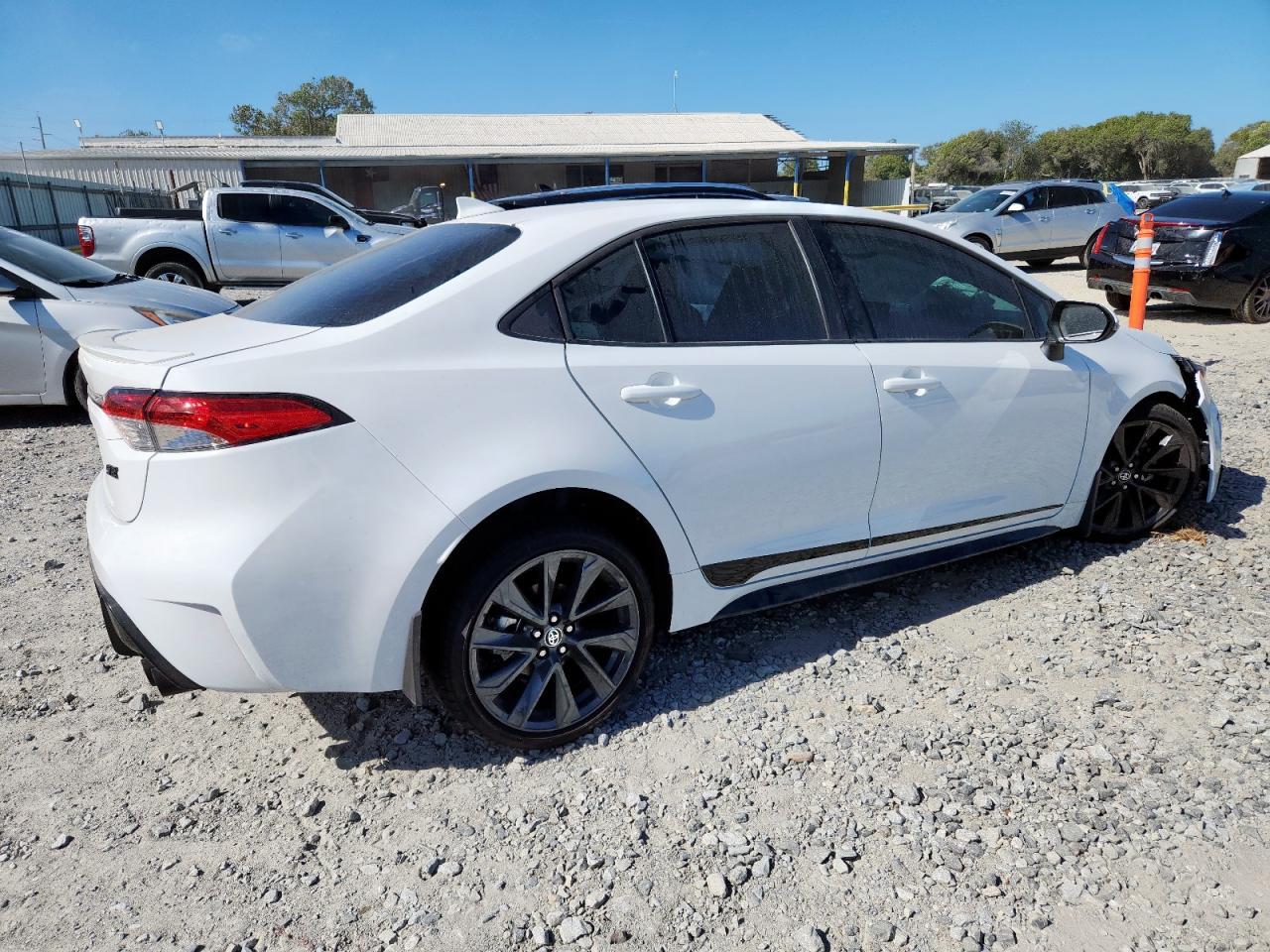 2026 Toyota Corolla Se - Фото 3