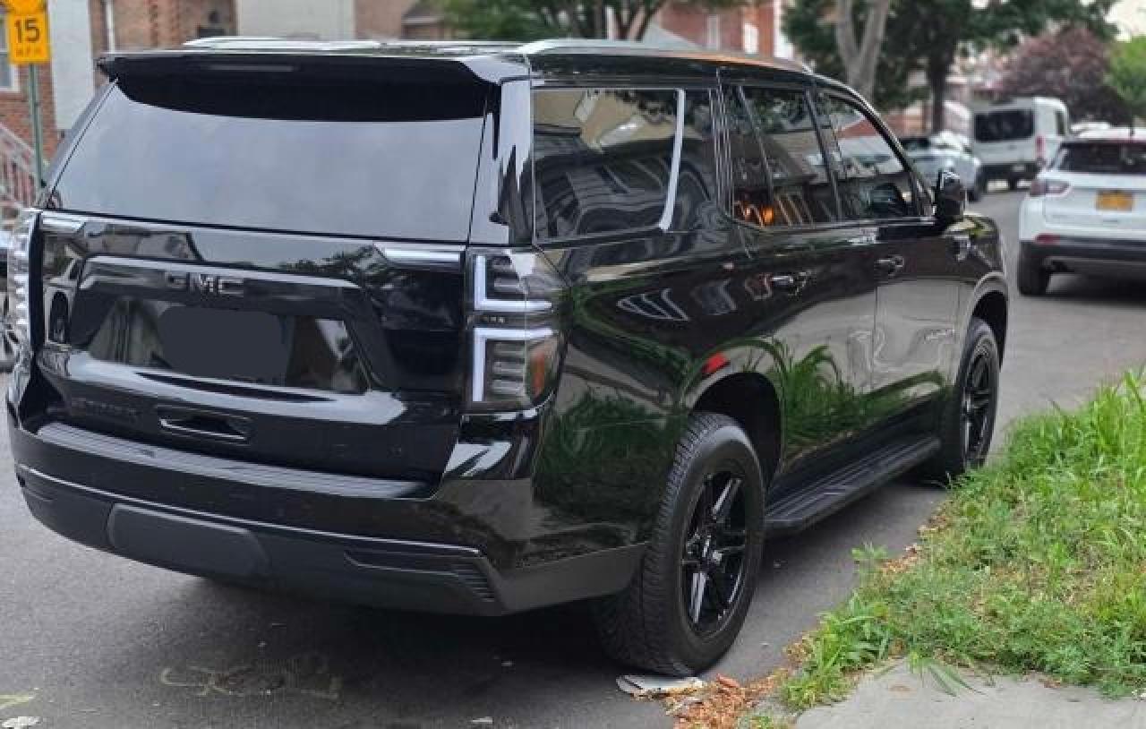 2024 GMC Yukon Sle - Image 4