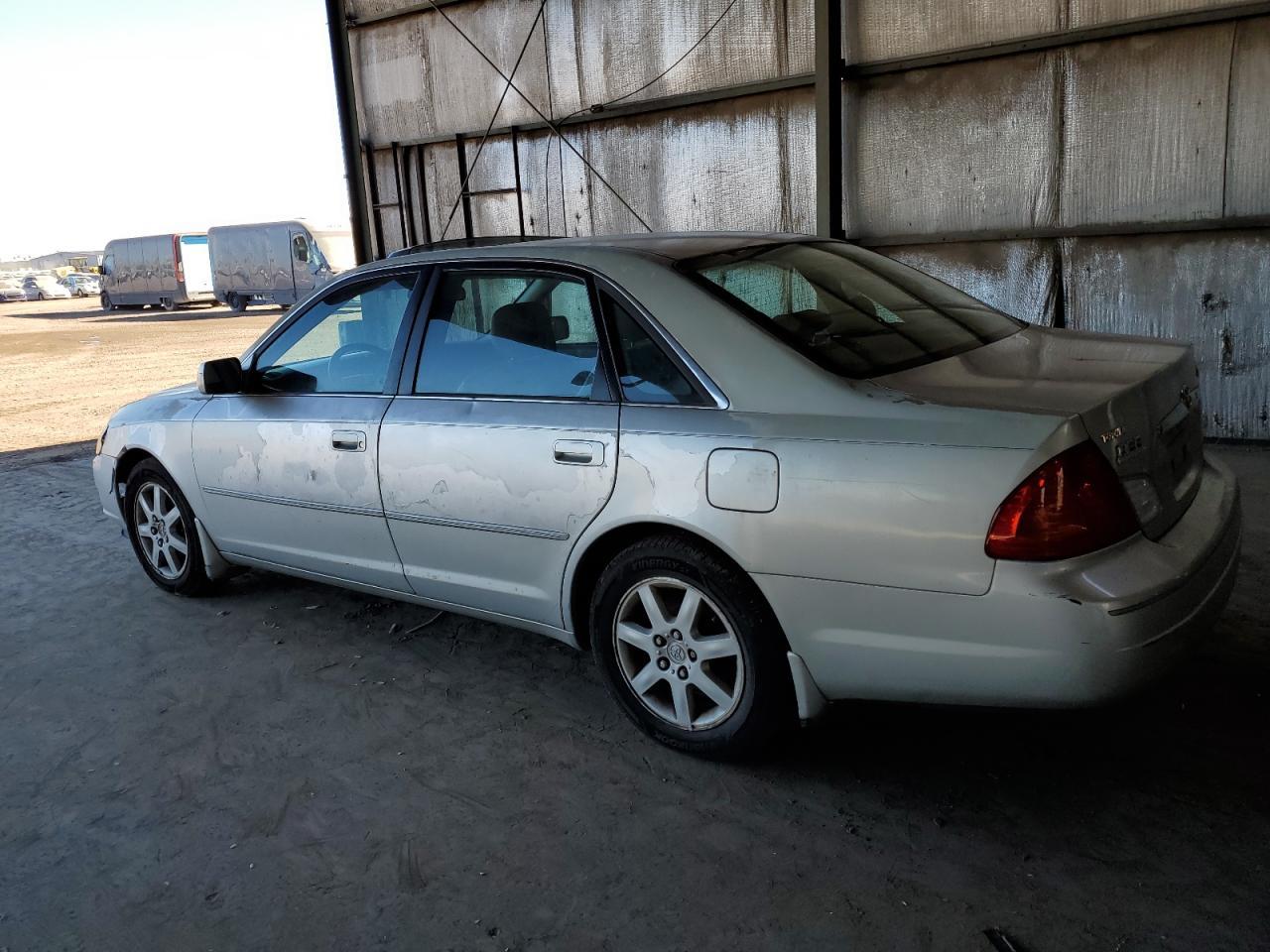 2000 Toyota Avalon Xl - Фото 2