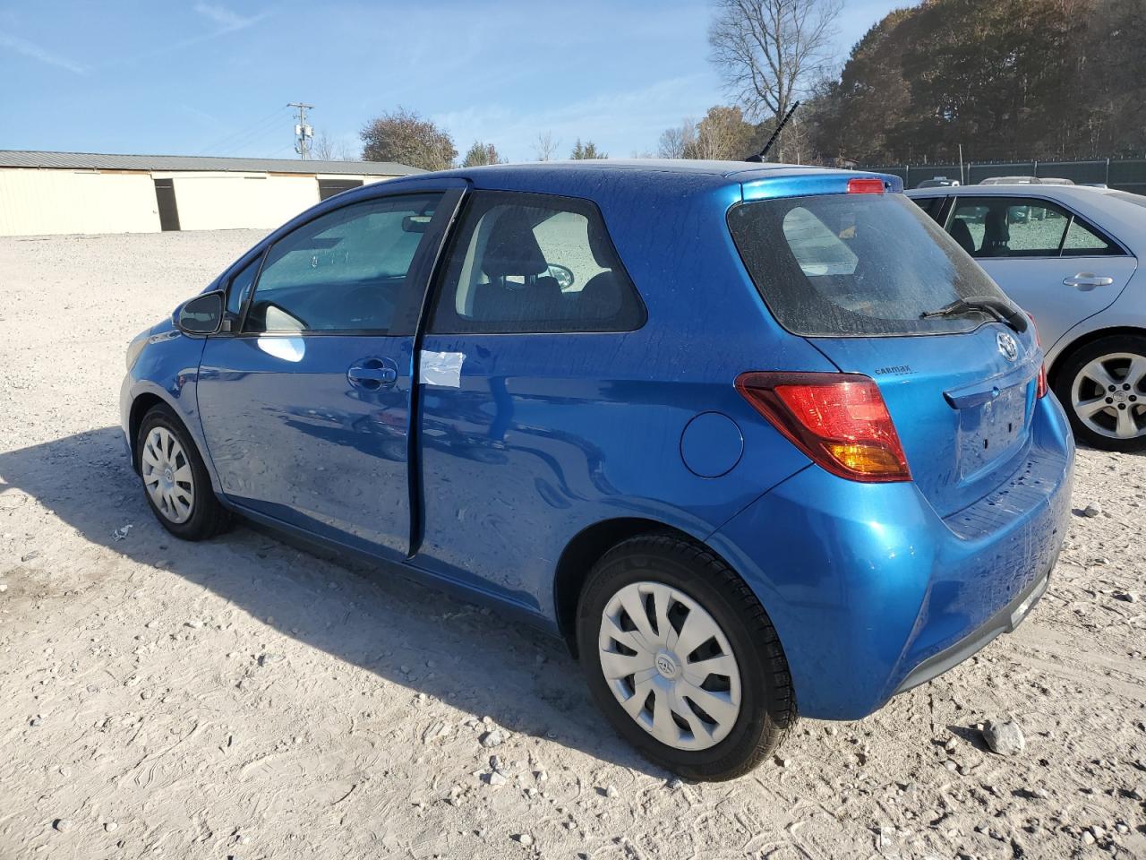 2015 Toyota Yaris - Image 2