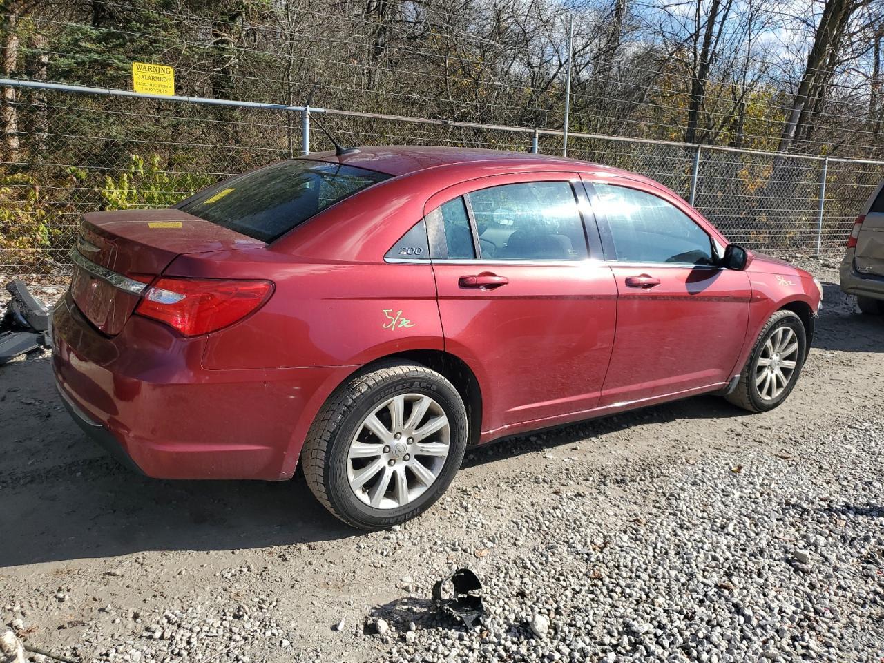 2012 Chrysler 200 Touring - Image 3