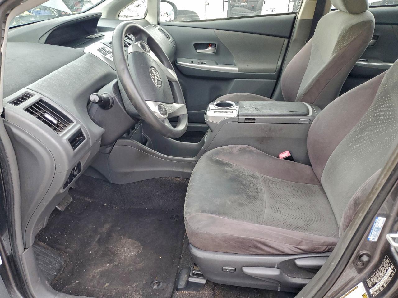 2012 Toyota Prius V - Image 7