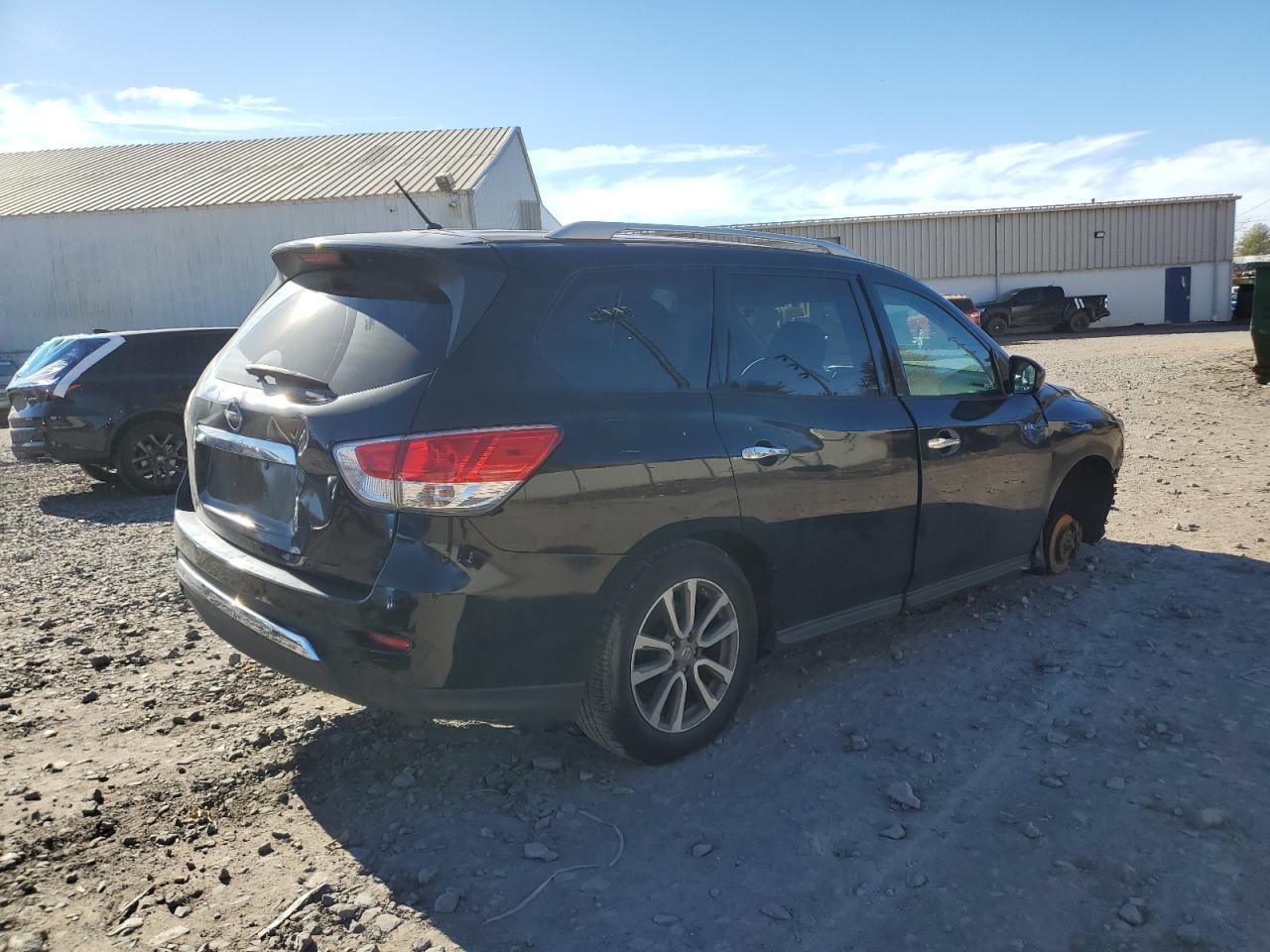 2016 Nissan Pathfinder S - Фото 3