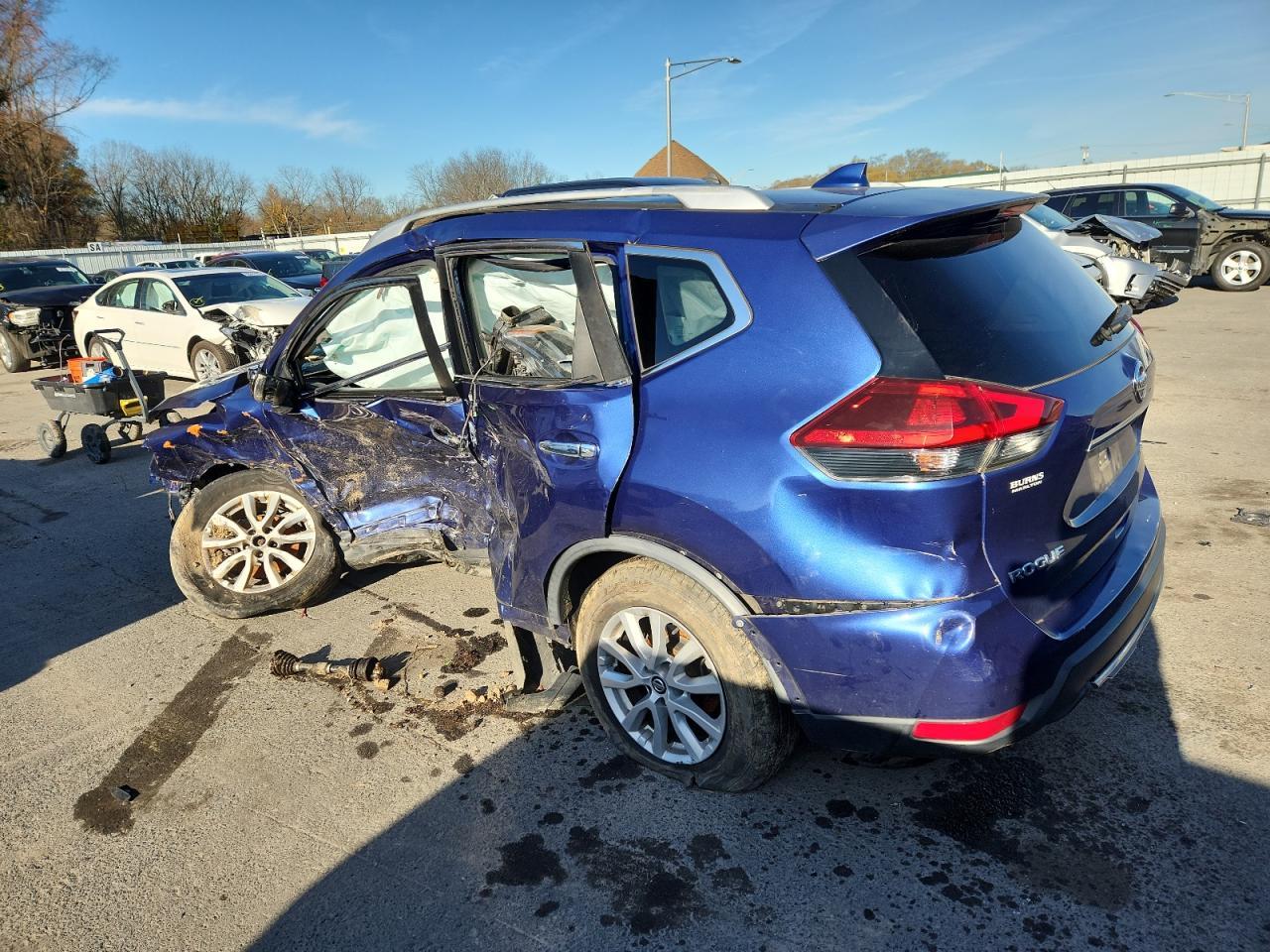 2018 Nissan Rogue S - Image 2