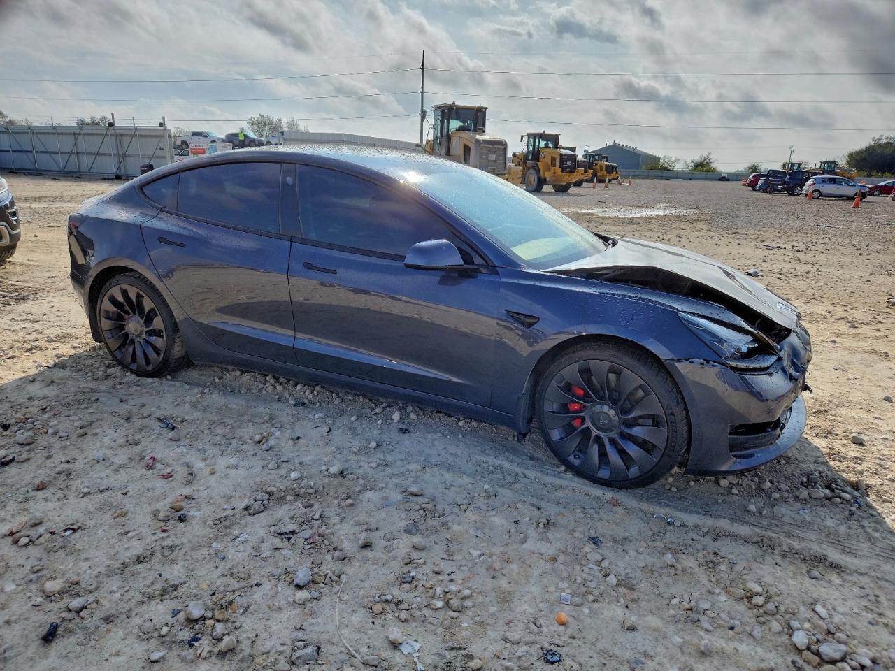 2021 Tesla 3 - Фото 4