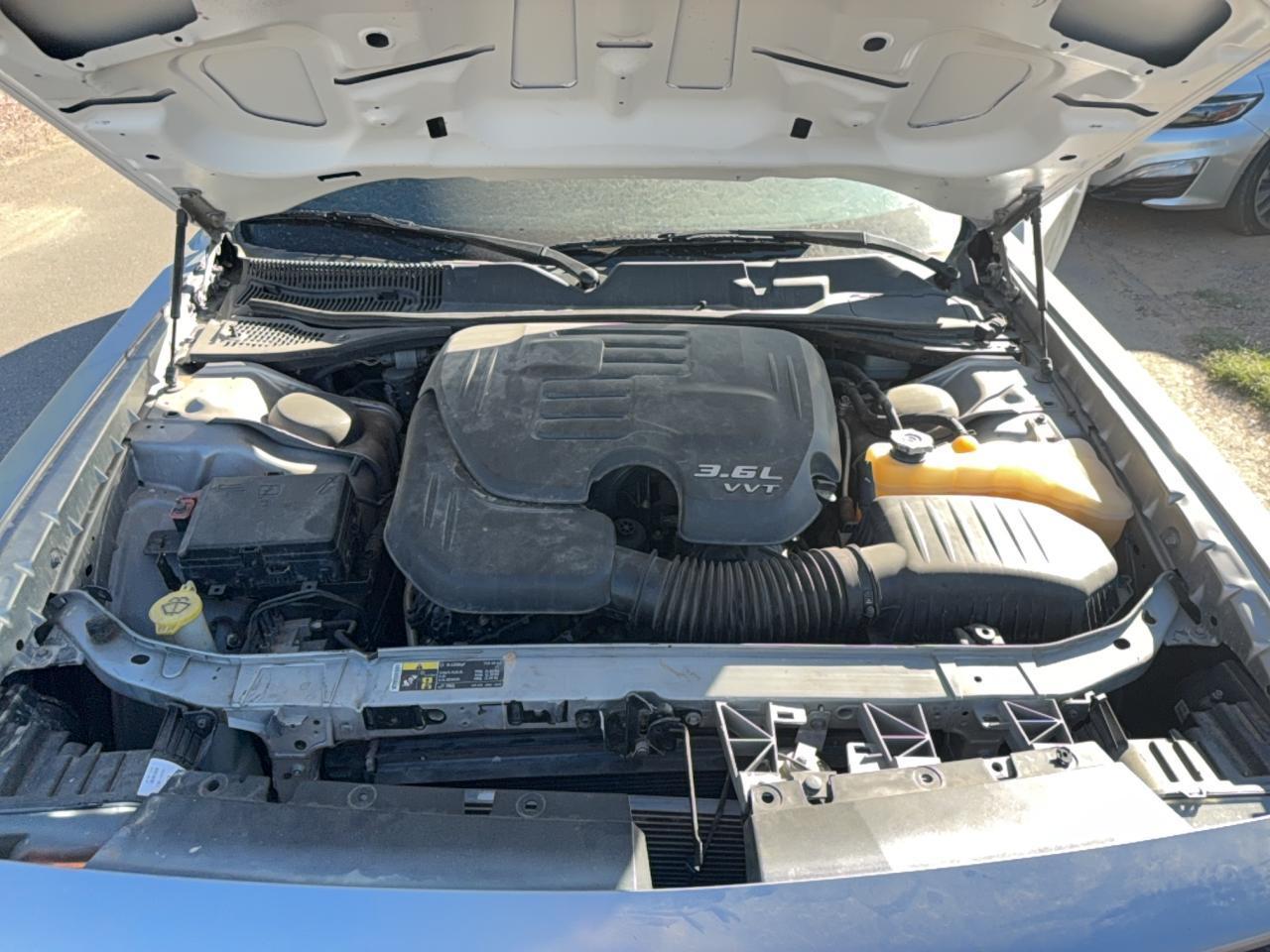 2015 Dodge Challenger Sxt - Image 7