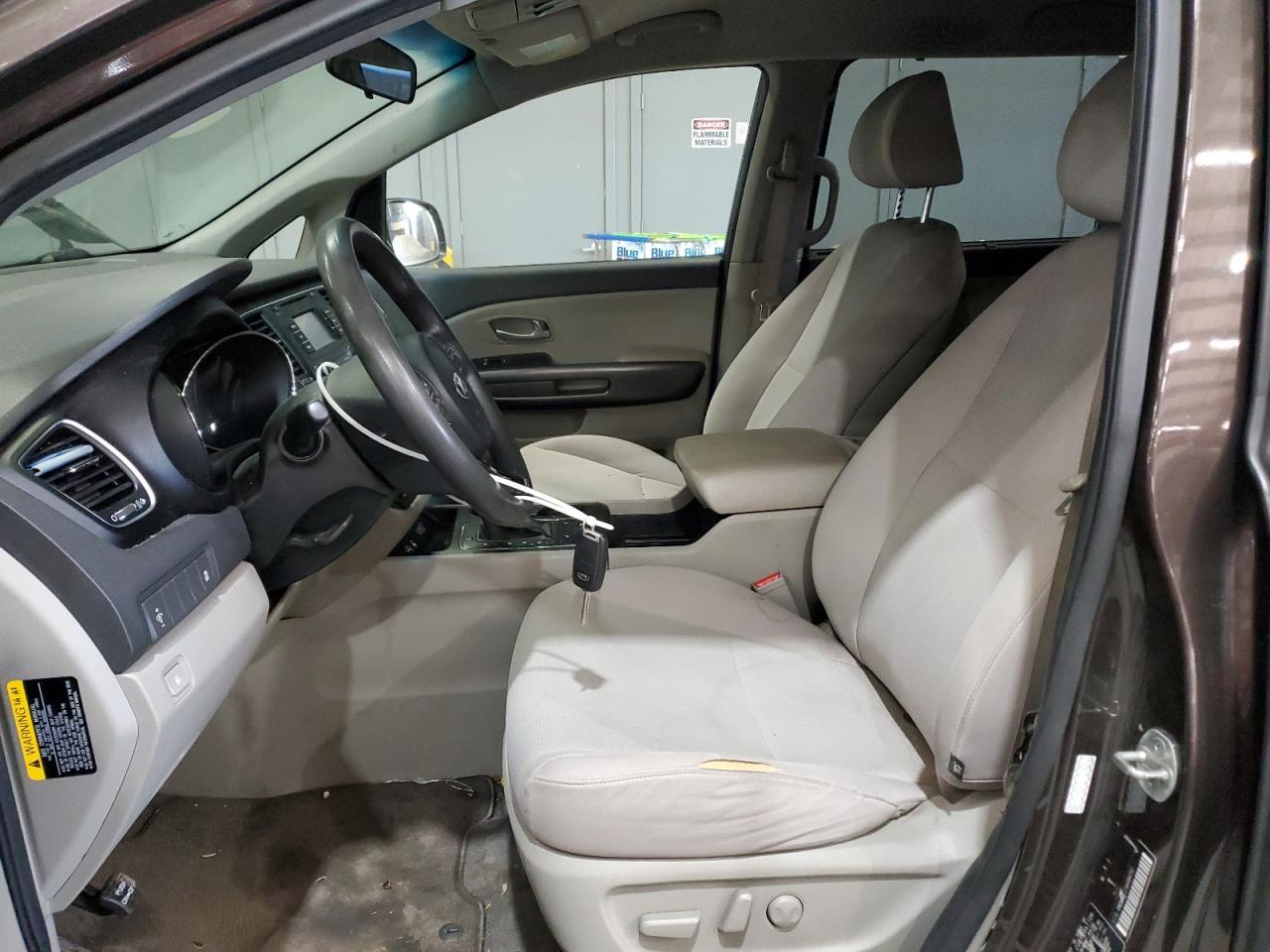 2016 Kia Sedona Lx - Фото 7